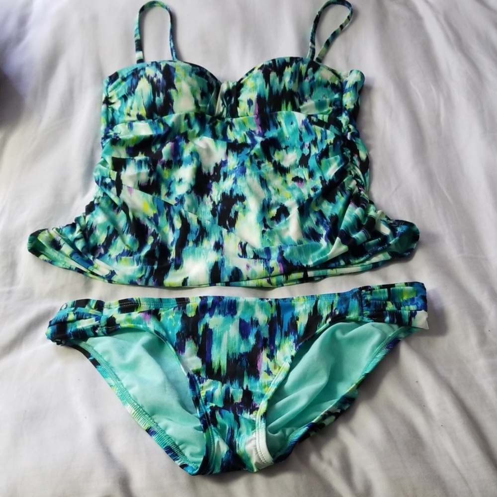 Swim suit